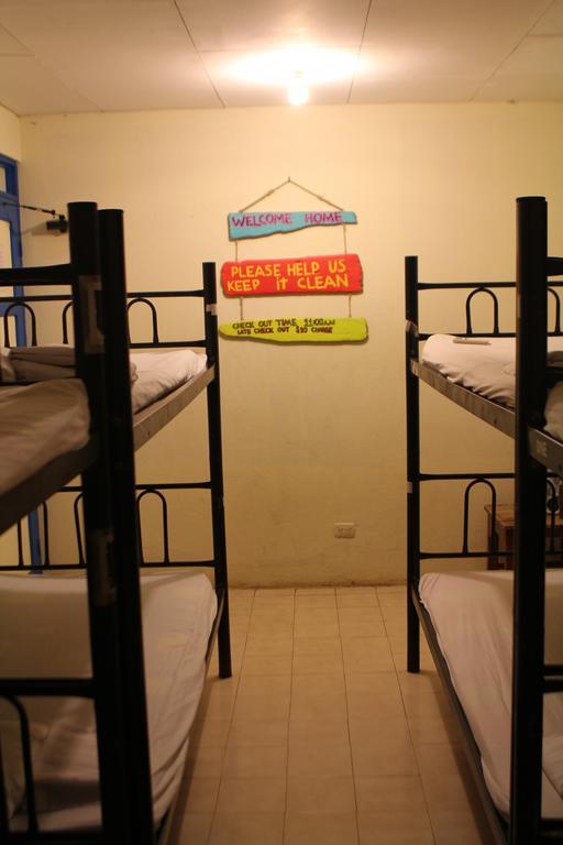 Beds On Bohio Hostel Jaco Ruang foto