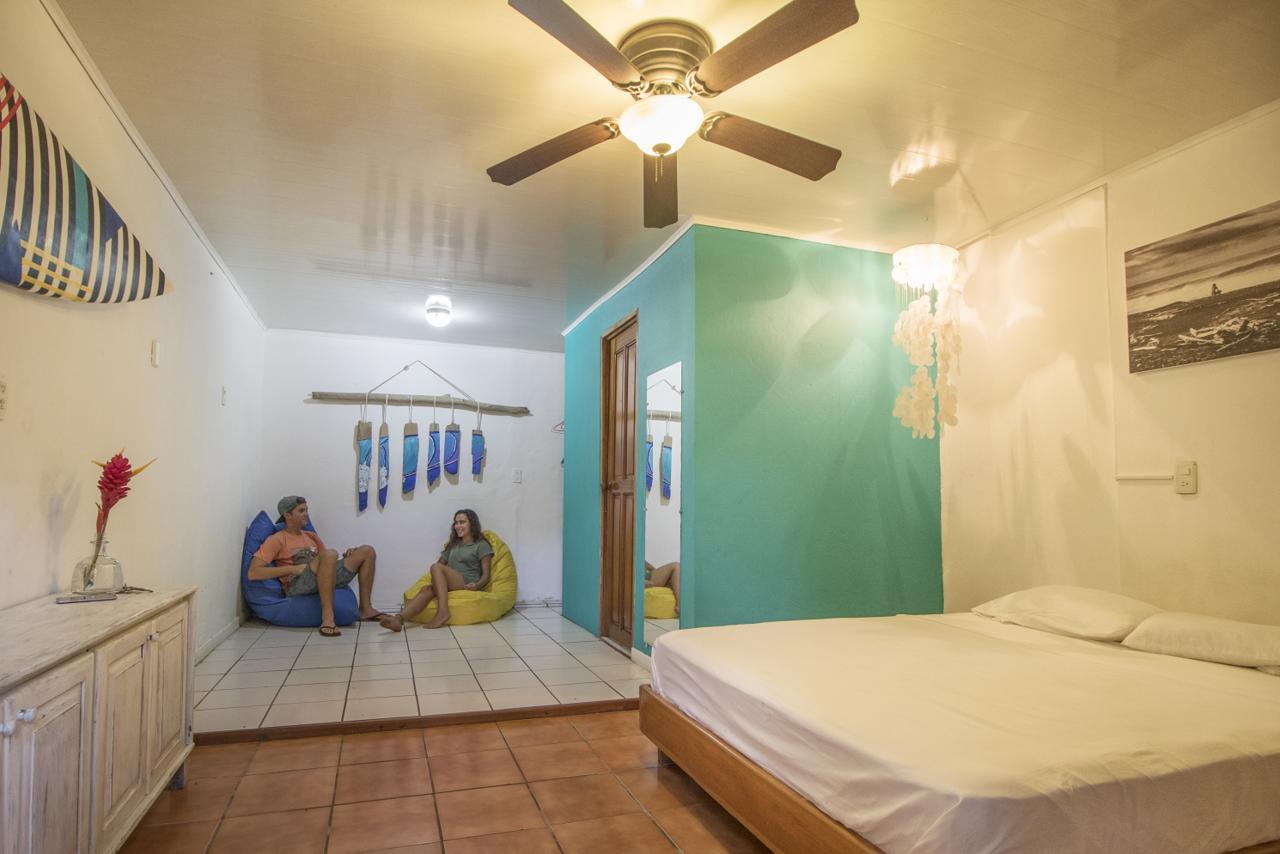 Beds On Bohio Hostel Jaco Bagian luar foto