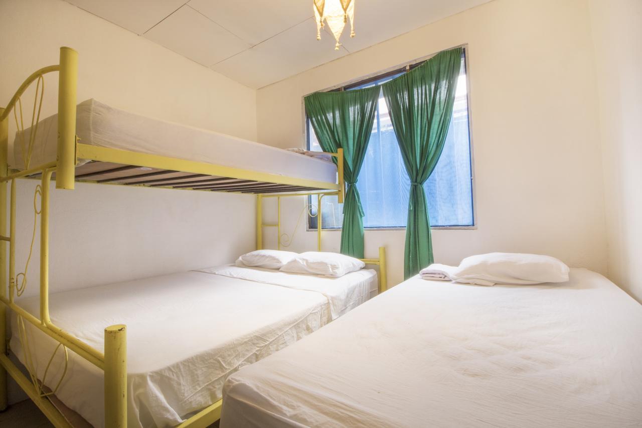 Beds On Bohio Hostel Jaco Bagian luar foto